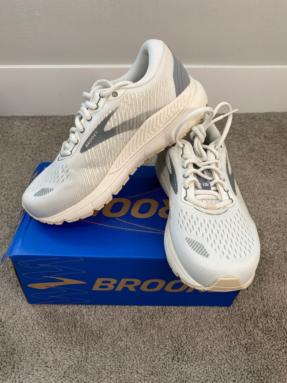 New Brooks Addiction GTS 15 Women’s Shoes Size 8 Extra Wide